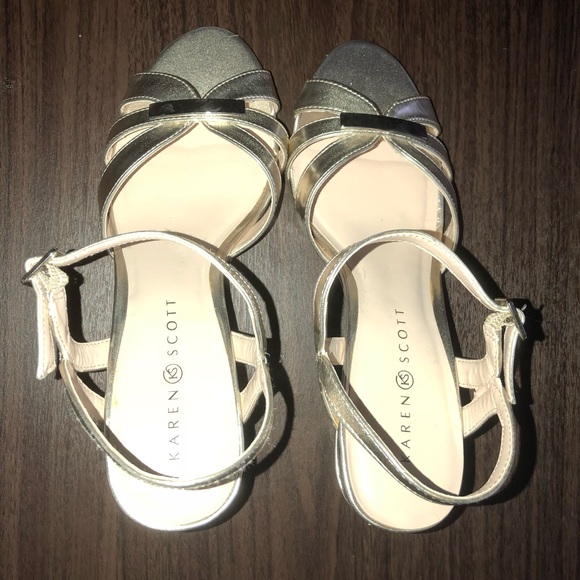 Gold Heels - Picture 5 of 5